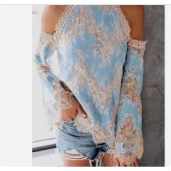 Vici Cold Shoulder Lace Top With Bell Sleeves - Picture 2 of 6